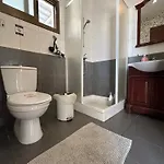 Extremely Comfy With Spacious Private Terrace 10min Walk To The & In Town Larnaca