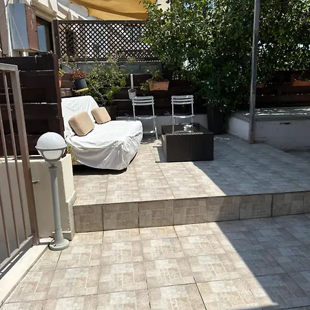 Hébergement de vacances Extremely Comfy With Spacious Private Terrace 10min Walk To The & In Town