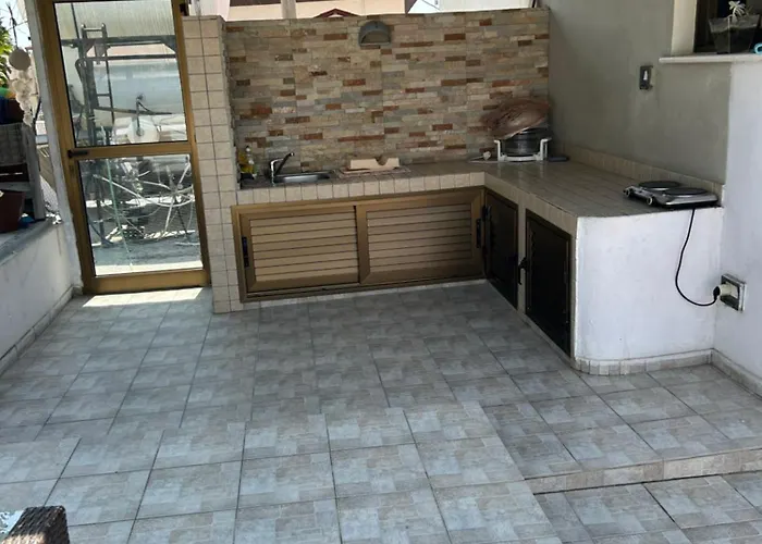 Extremely Comfy With Spacious Private Terrace 10min Walk To The & In Town Σπίτι διακοπών